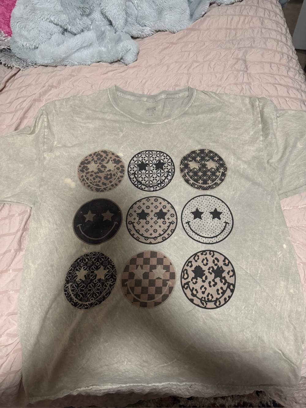 Graphic Smile Circles Tee - Light Beige